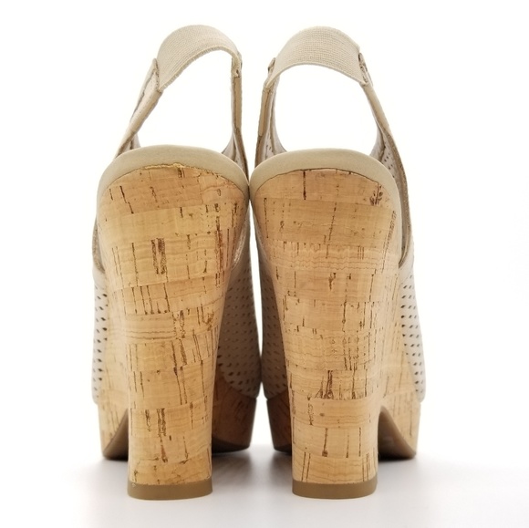 Franco Sarto Gizmo Perforated Wedge Sandals Sz 6.5 - Picture 2 of 8